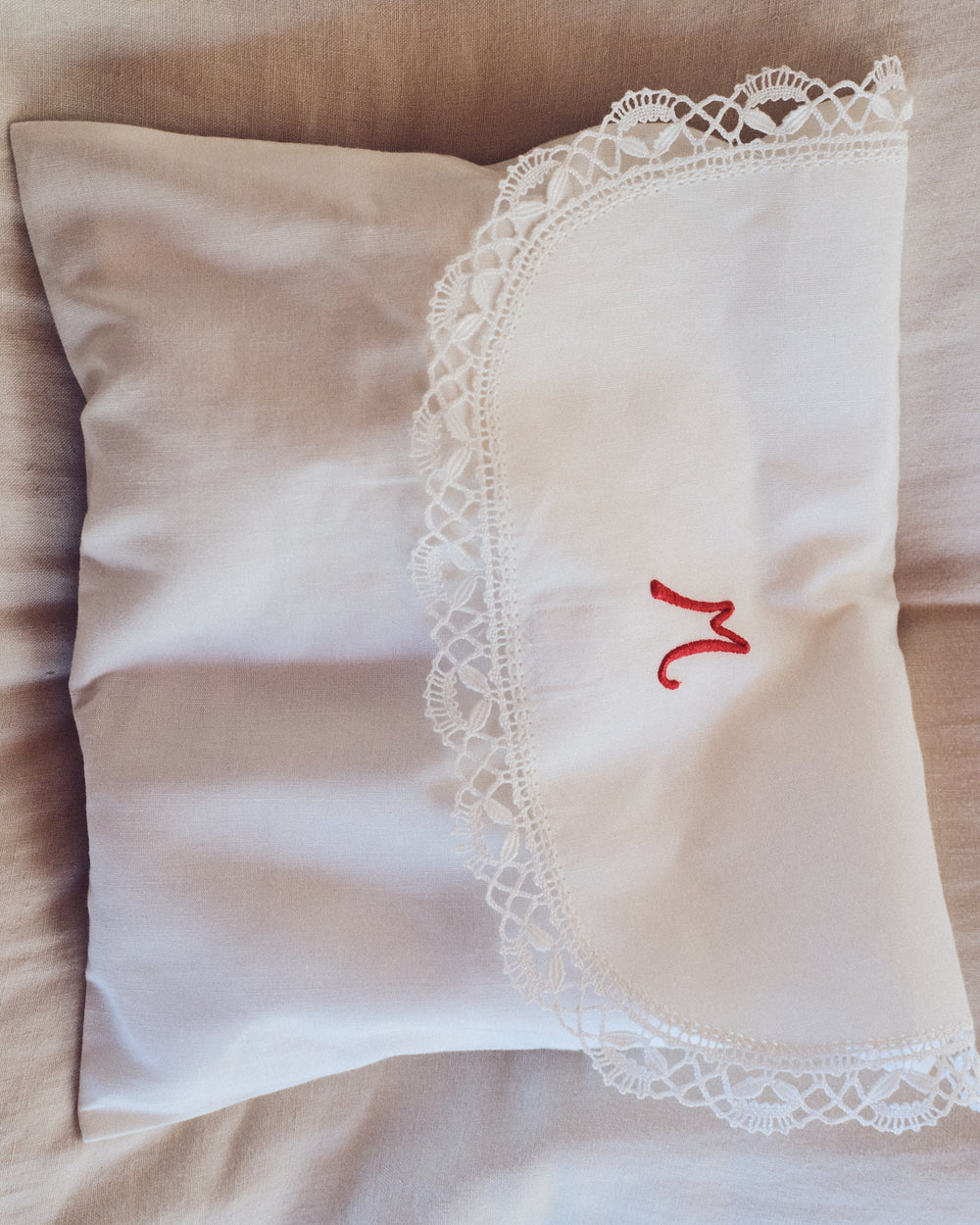 Camariñas Travel Set (initials in red)