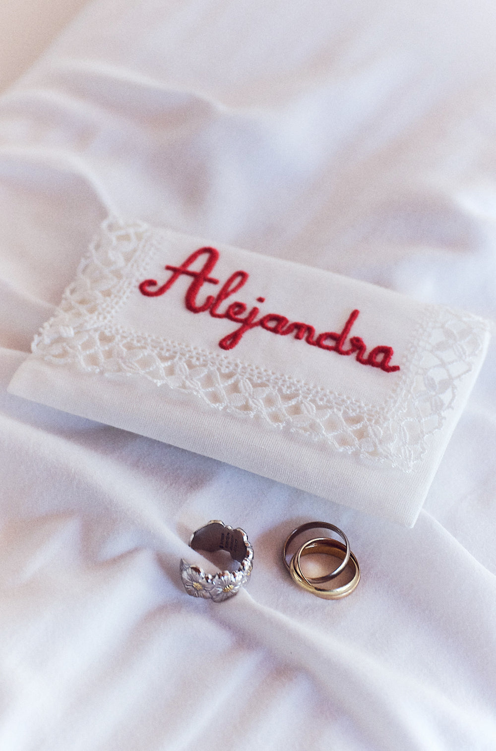 Camariñas Travel Set (embroidery in red)