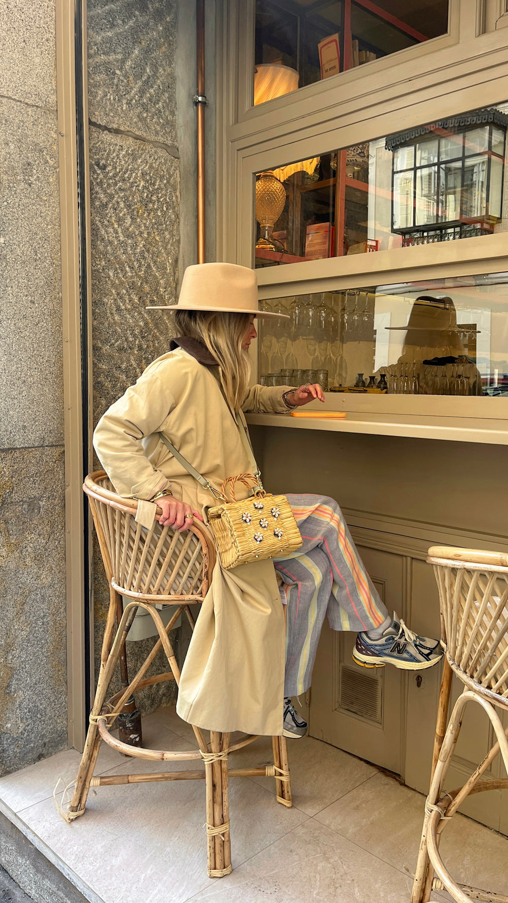 Influencer wearing the Mini Shella Valentine bag styled for an everyday look.