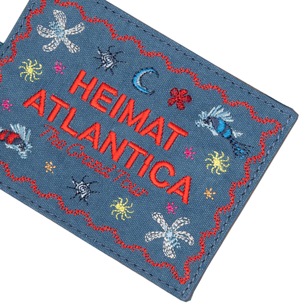 Charm "The Grand Tour" red