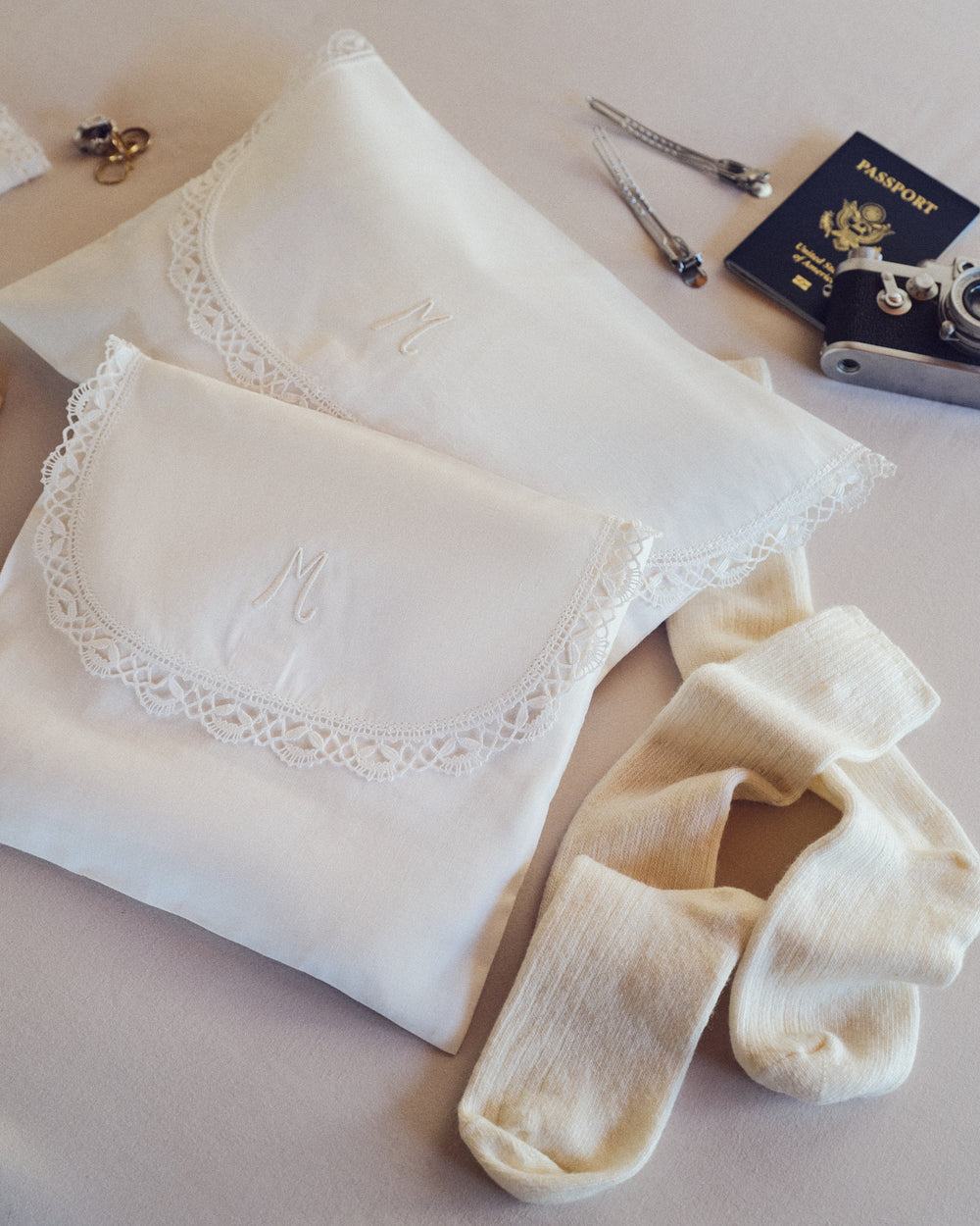 Camariñas Travel Set (name in white)