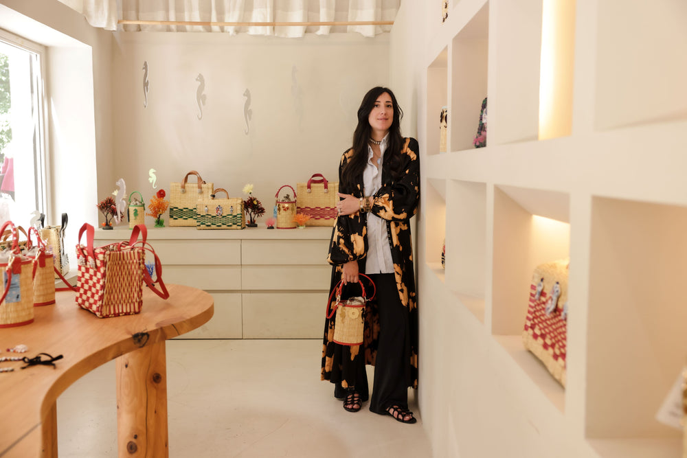 Cupid La Falaise Large Red Gold