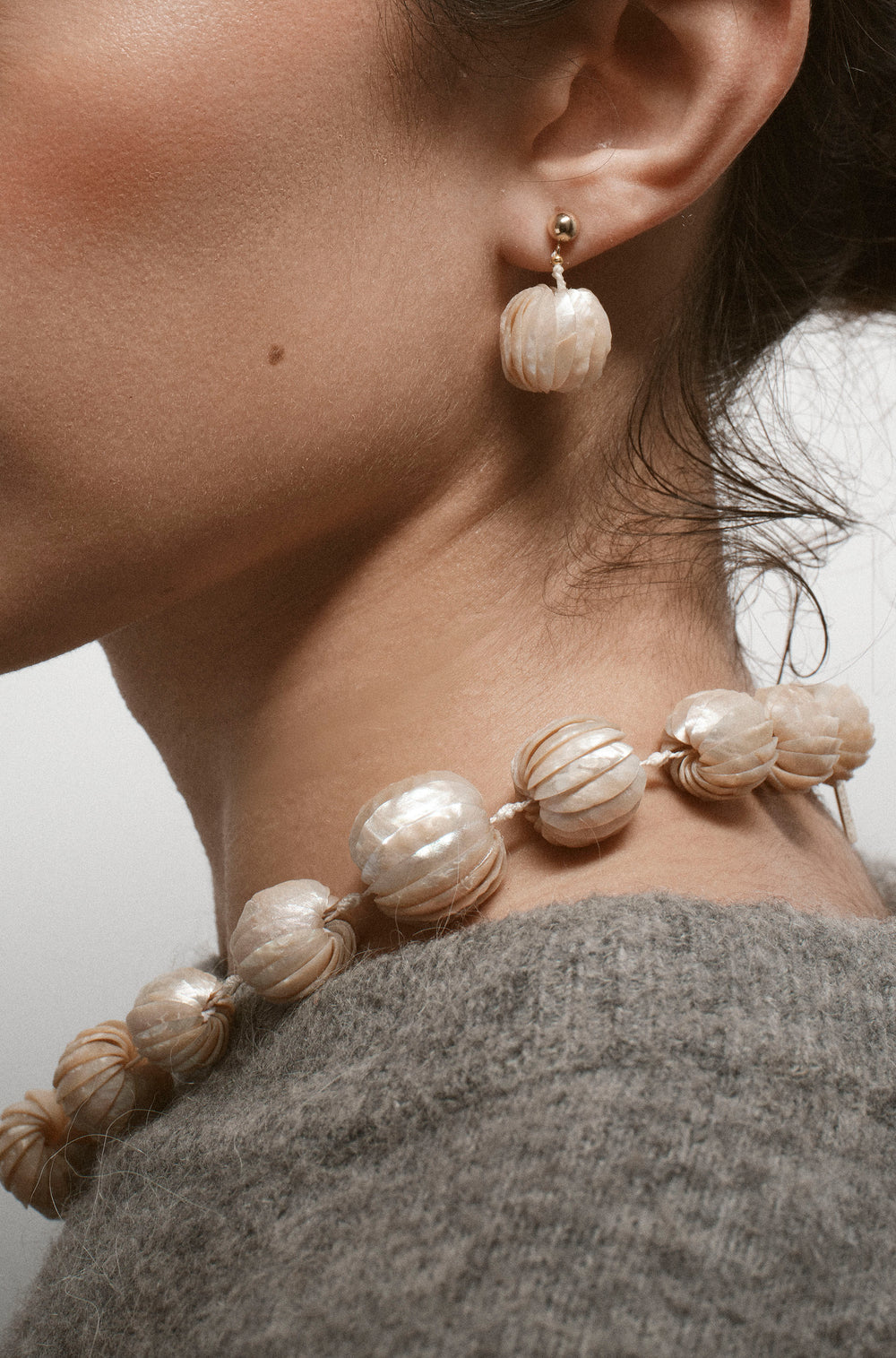 Bolas Earrings Short