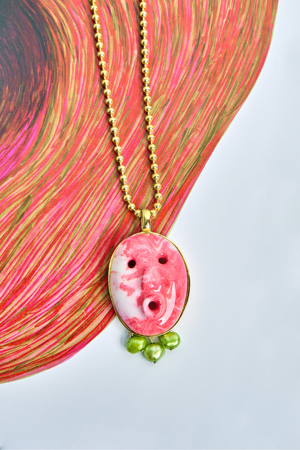 라레즈 네크리스 레드 마블