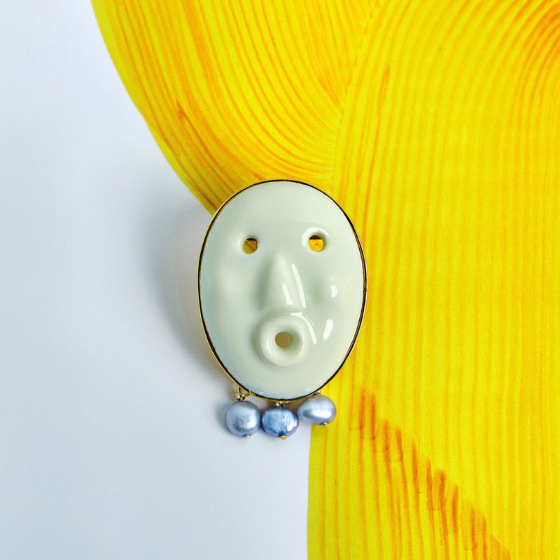 LARES EARRING WHITE