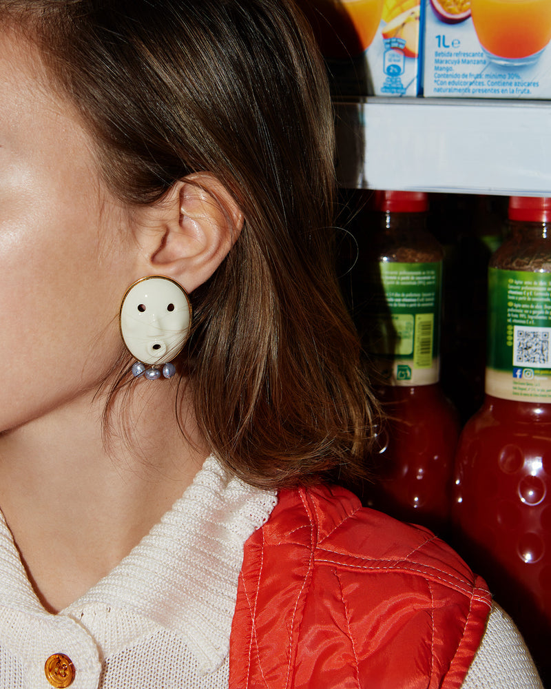 LARES EARRING WHITE